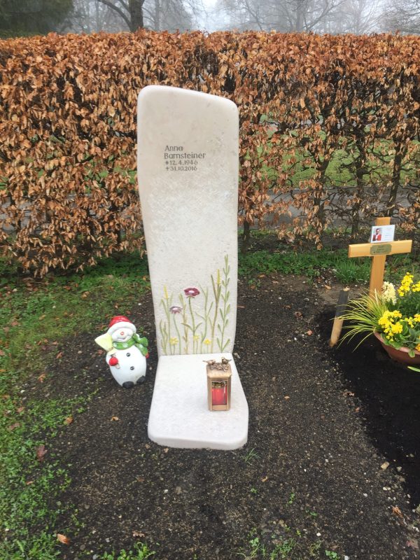 H001 Urnengrabstein Blumenwiese – Bild 6