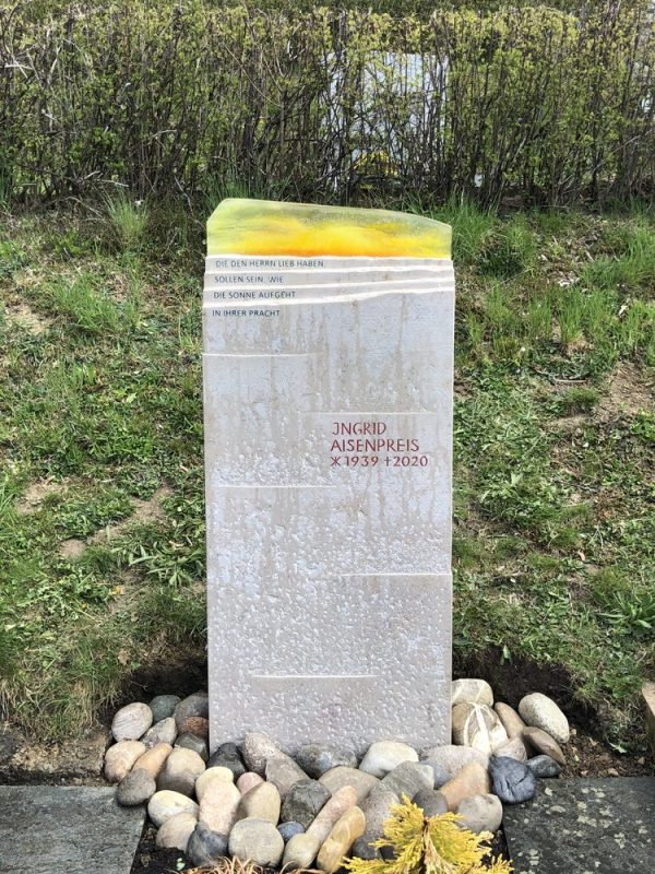 G 503 Urnengrabstein Hoffnung & Licht