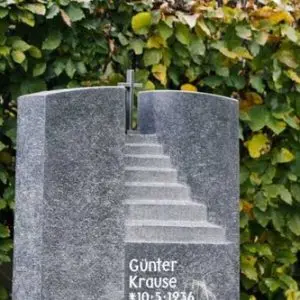 G497 Besonders schöner Design Grabstein Treppenstufen