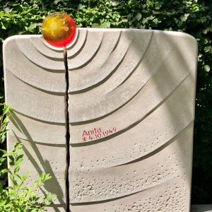 G674 Besonders schöner Grabstein Kreise Sonnestrahlen