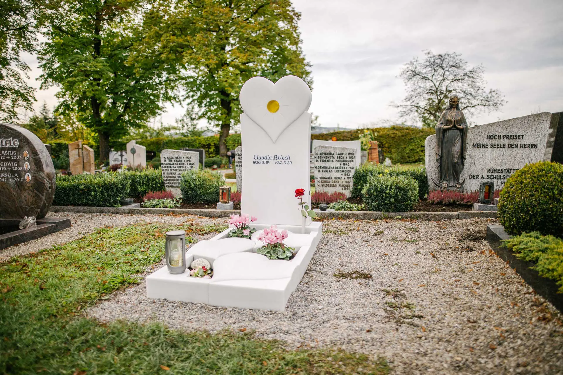 H 210 Grabplatte 3 Herzen – Bild 7
