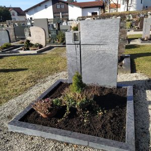 H426 besonders schöner Design Einzelgrabstein Design Grabstein Kreuz