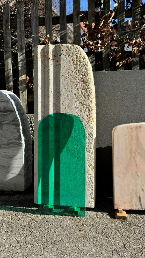 H419 besonders schöner Design Grabstein mit Glas – Bild 2