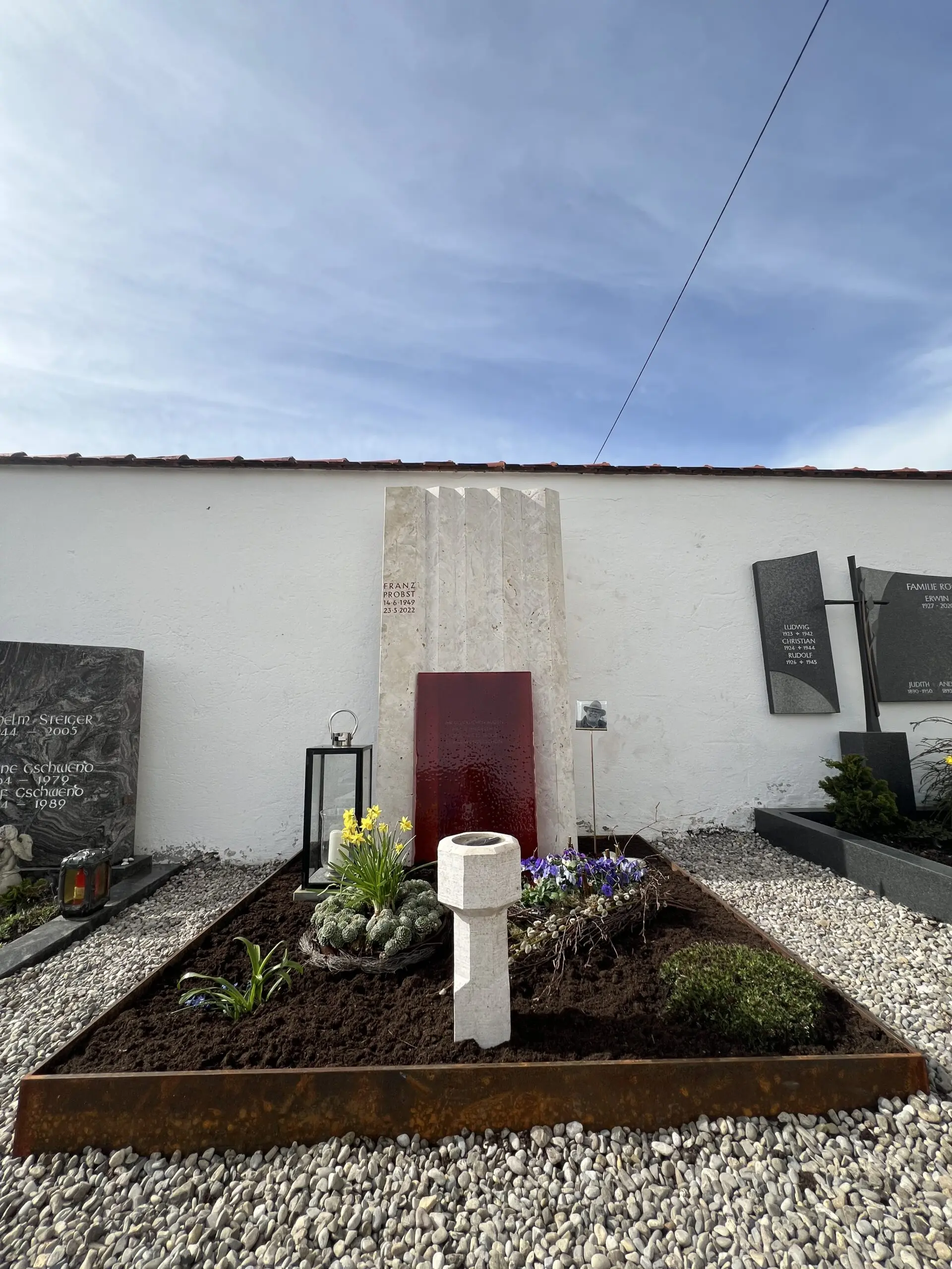G 495 Design Doppelgrabstein Zacken & Kreis & Glas – Bild 5