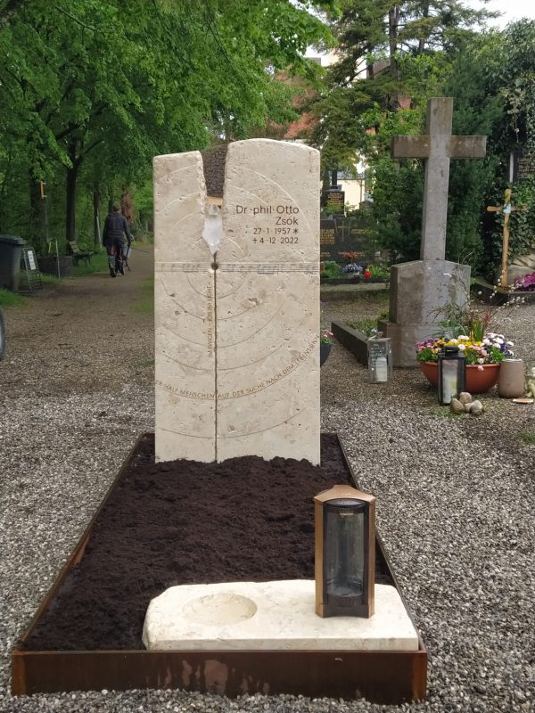 H420 Einzelgrabstein Musik Noten – Bild 2