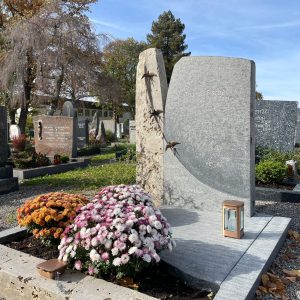 G 507 Doppelgrabstein
