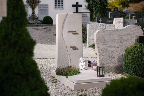moderner-grabstein-hell-naturstein-g851