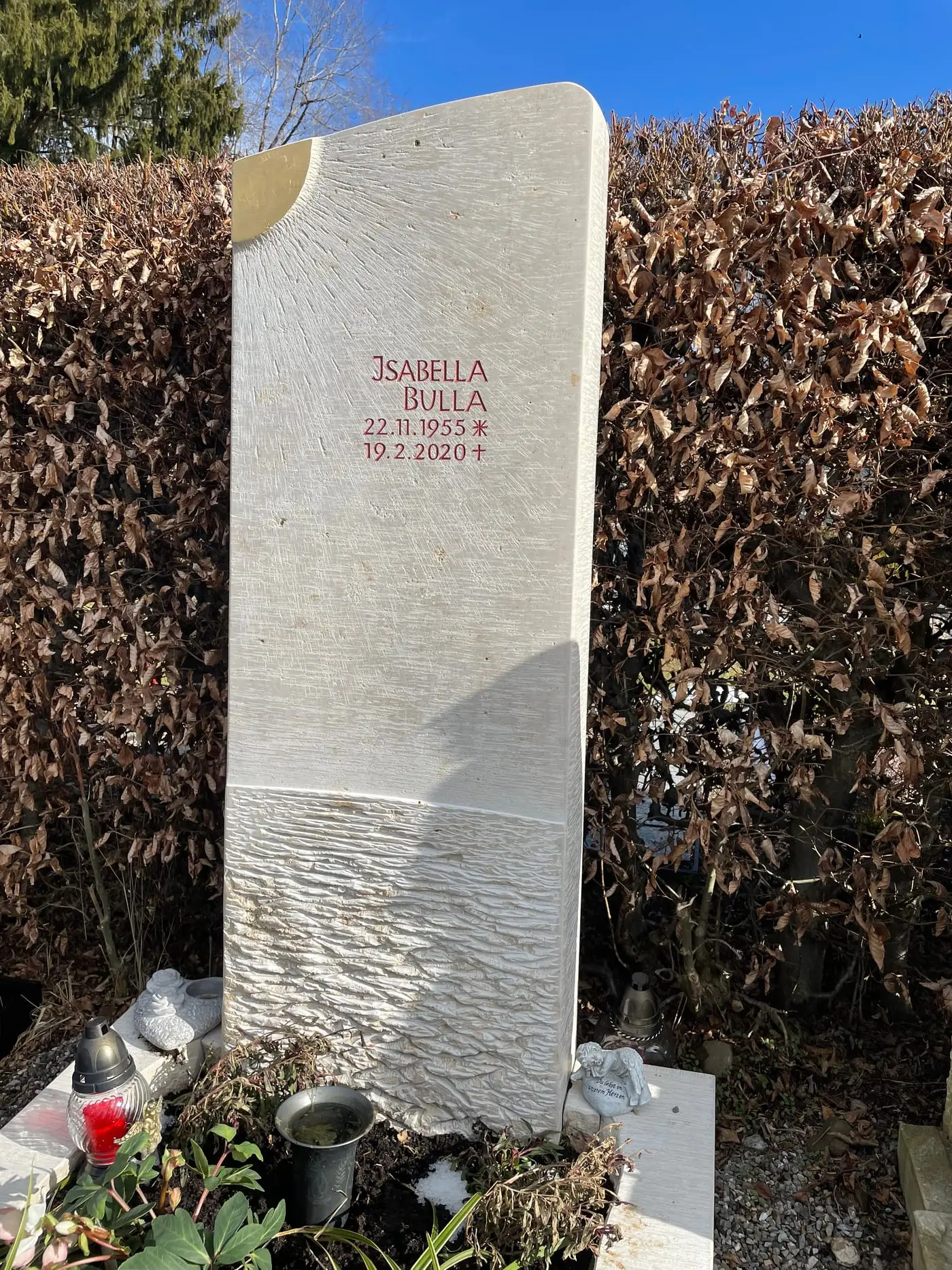 Grabstein mit handgemaltem Sonnen- und Wassermotiv – Ansicht 2
